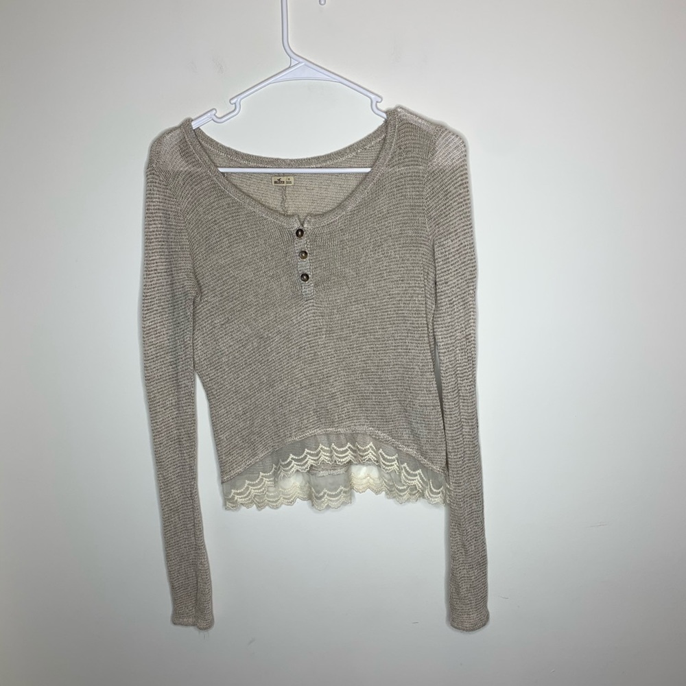 Hollister Womens XS Lace Bottom Long Sleeve Shirt